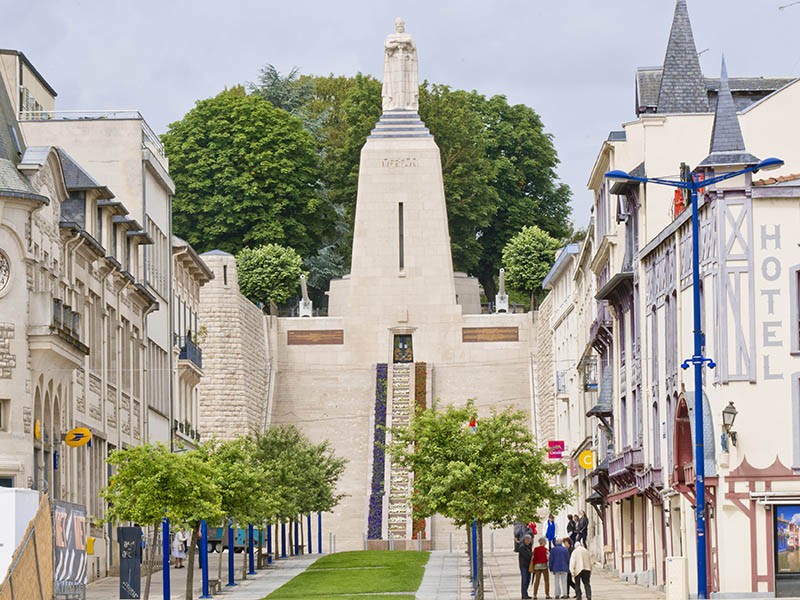 Monument à la victoire et aux soldats de Verdun