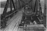 working-on-the-ludendroff-brigde-copyright-unknown-198901